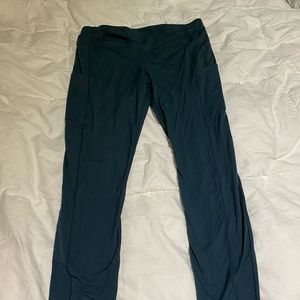 Lululemon | Ankle Dark Green Workout Pants